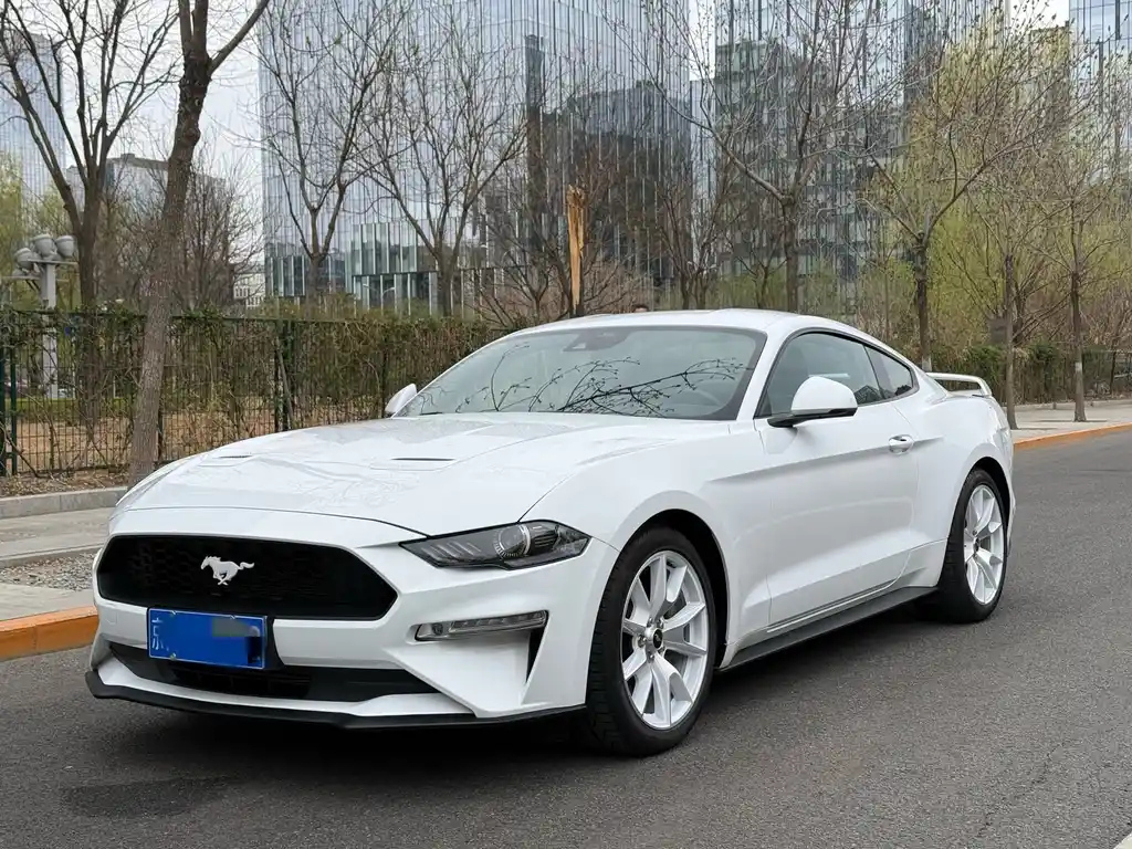 FORD MUSTANG 2022