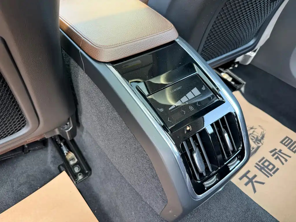 VOLVO S90 2018