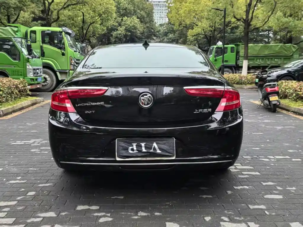 BUICK LACROSSE 2018