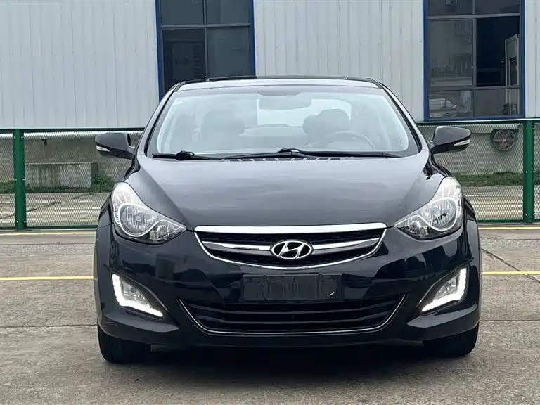 HYUNDAI ELANTRA 2012