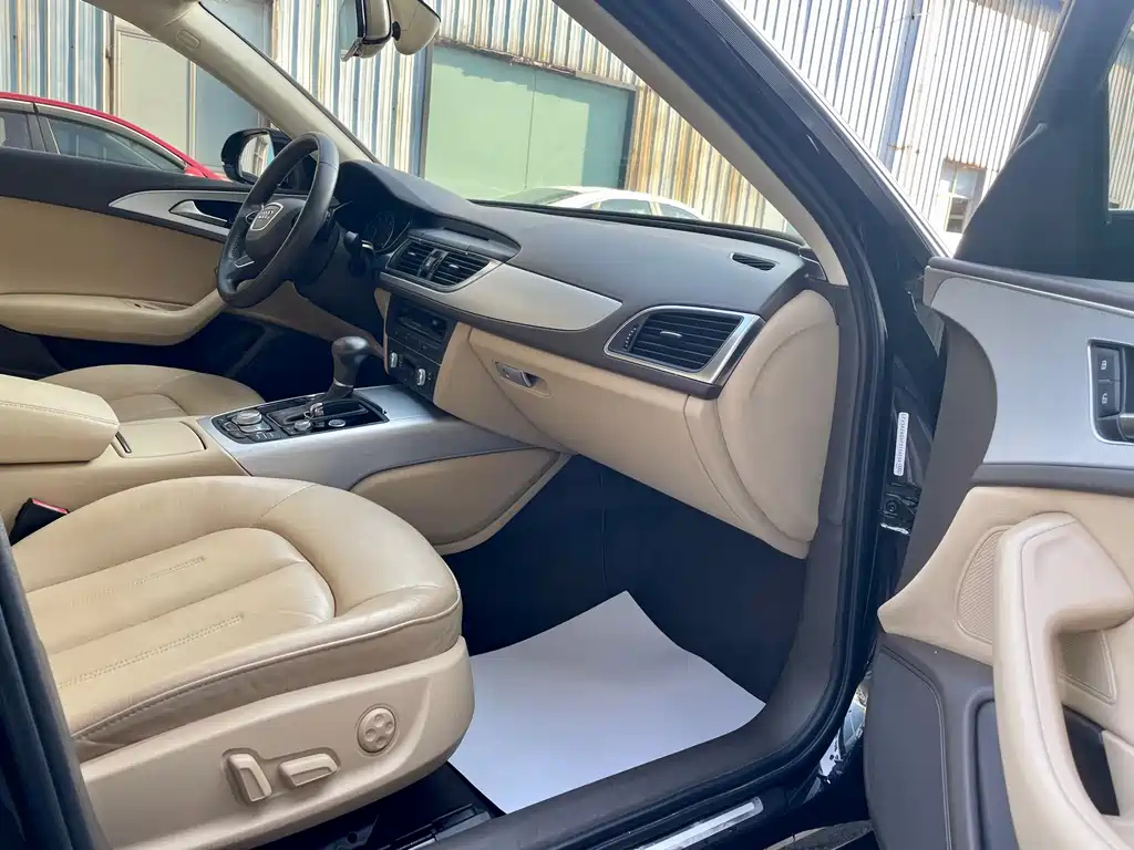 AUDI A6L 2015