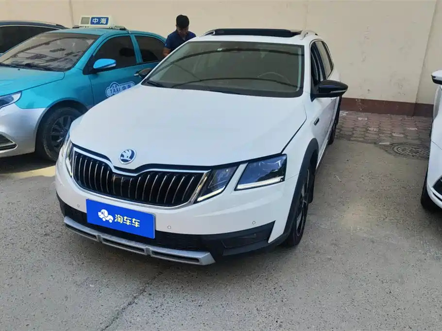 SKODA OCTAVIA 2019