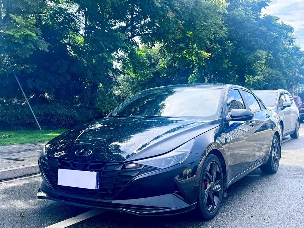 HYUNDAI ELANTRA 2022