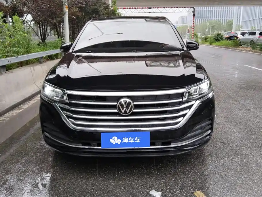 VOLKSWAGEN VILORAN 2023