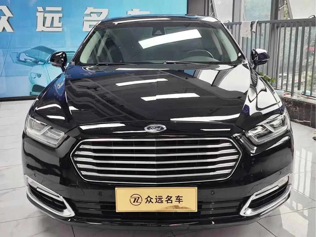 FORD TAURUS 2017