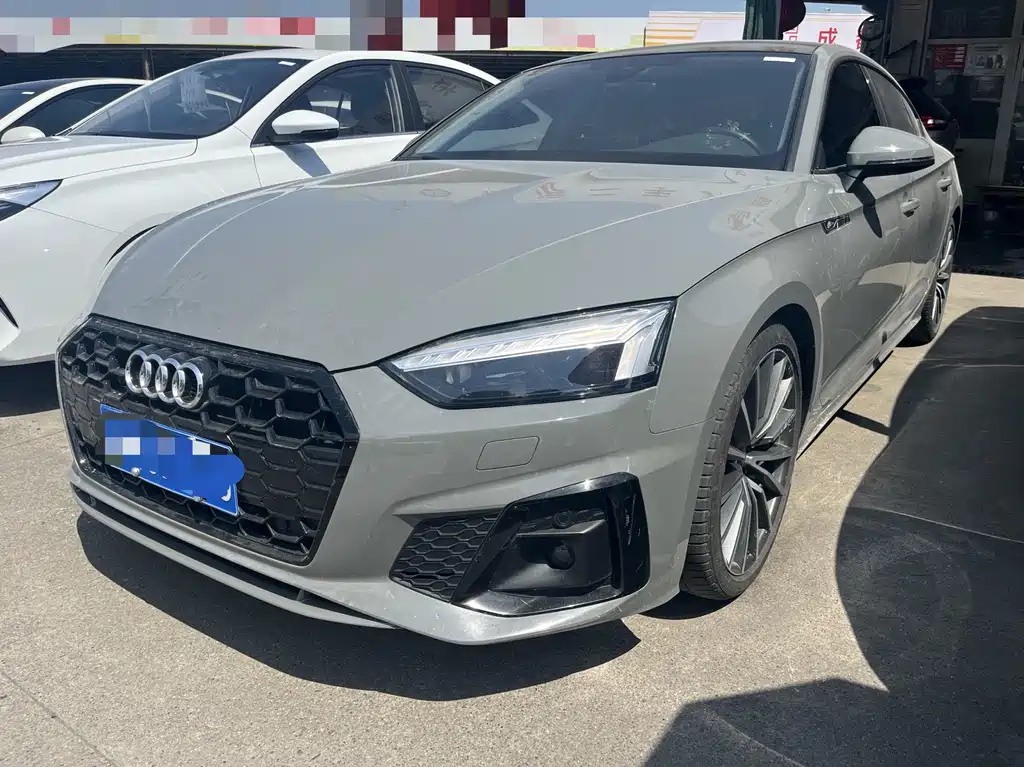 AUDI A5 2021