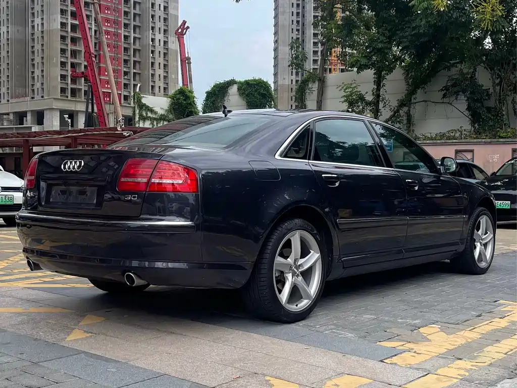AUDI A8 2009