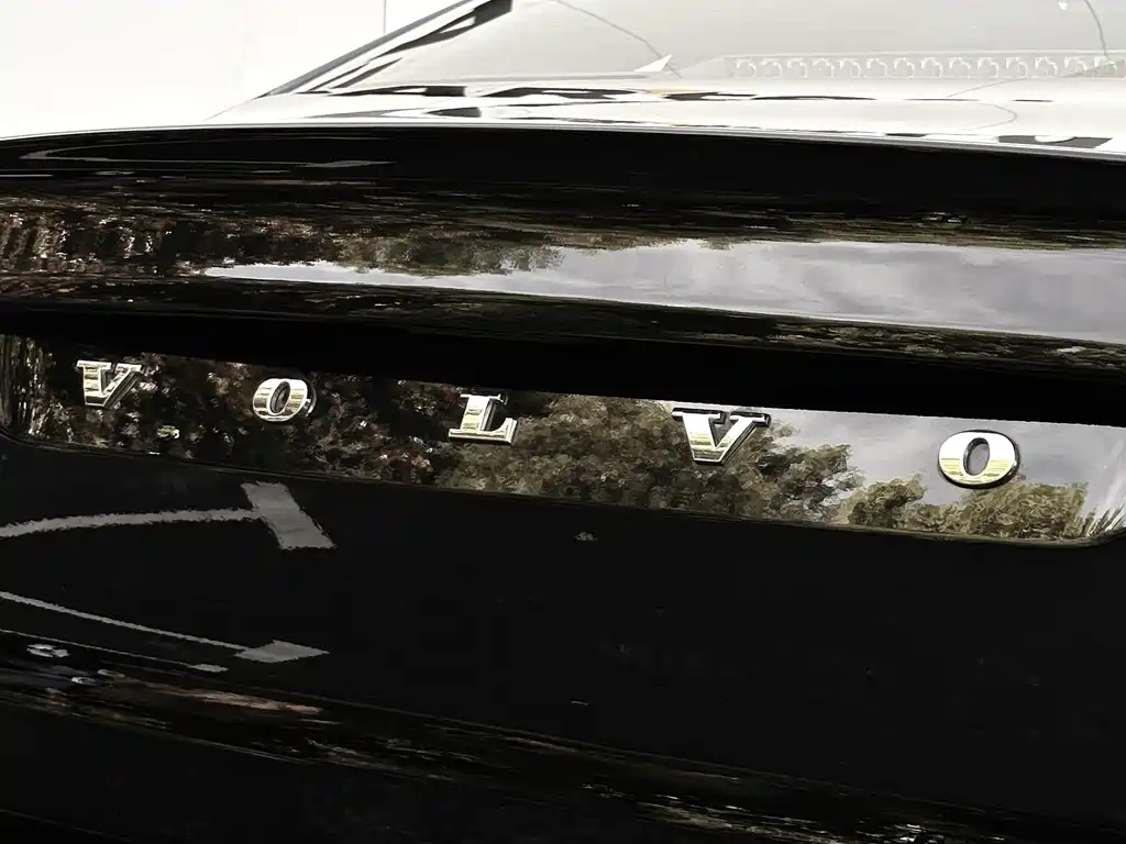 VOLVO S90 2024