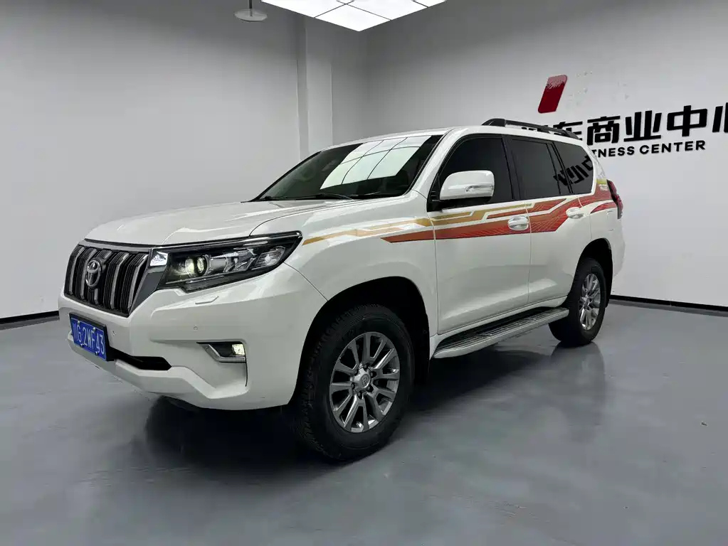 TOYOTA PRADO 2019