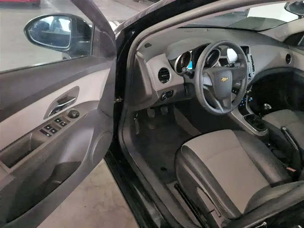 CHEVROLET CRUZE 2013