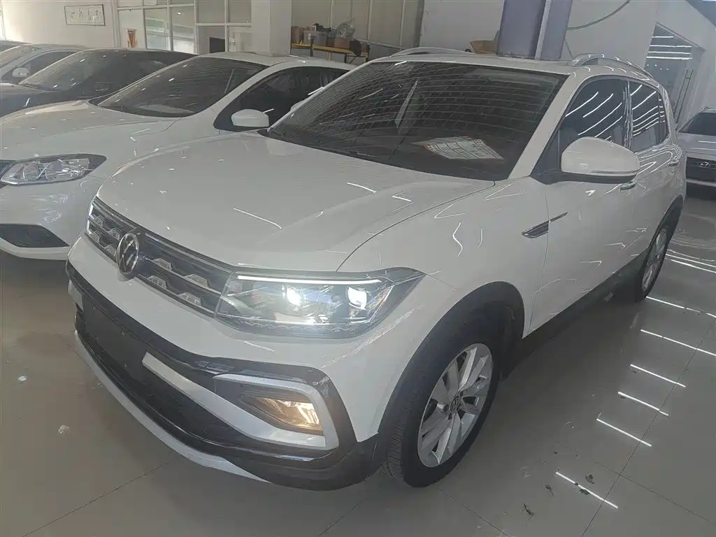VOLKSWAGEN T-CROSS 2020