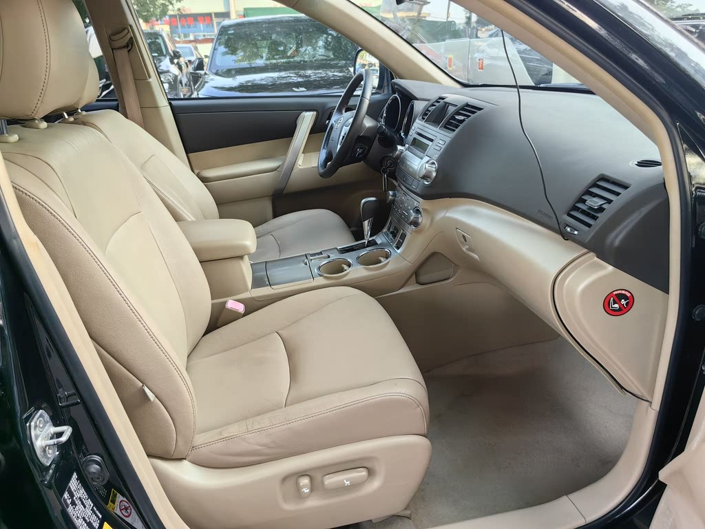 TOYOTA HIGHLANDER 2012