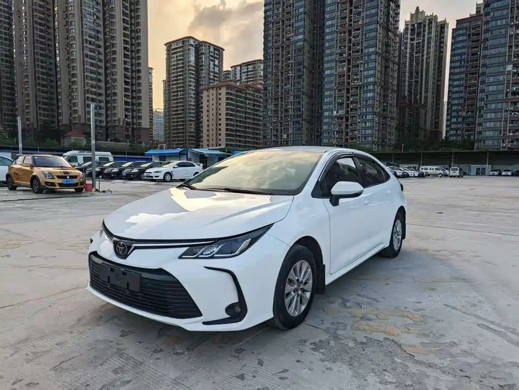 TOYOTA COROLLA 2021