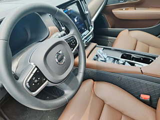 VOLVO S90  2025 YEAR B5  DELUXE EDITION 2025