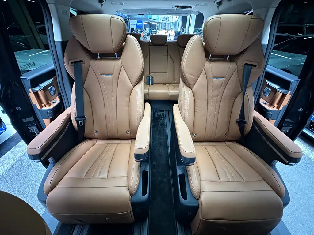 HONGQI HQ9 2023