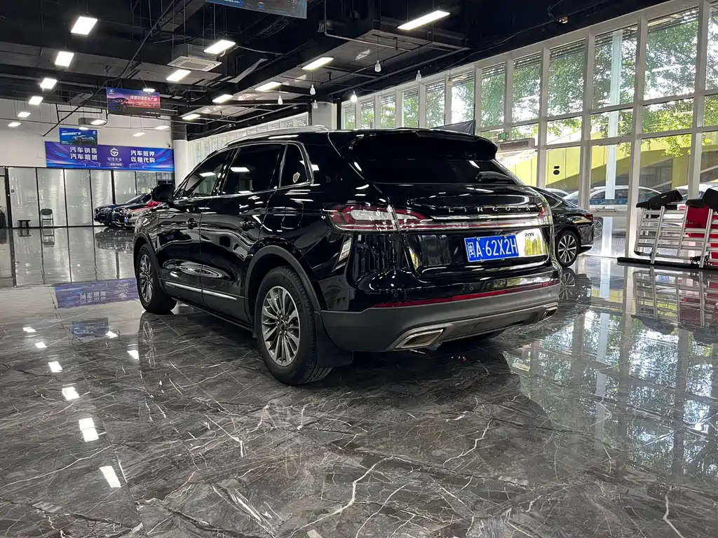 LINCOLN NAVIGATOR IMPORT 2020