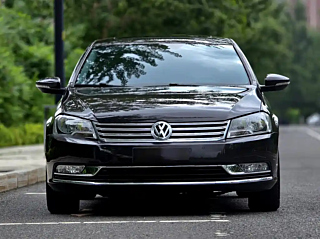VOLKSWAGEN MAGOTAN 2013