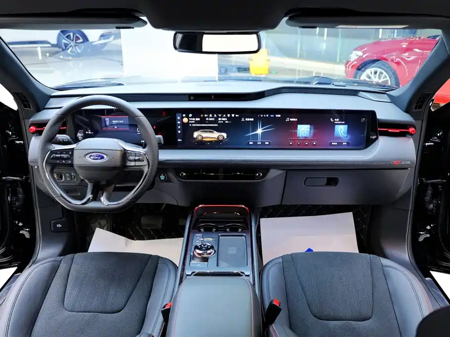 FORD MONDEO 2024