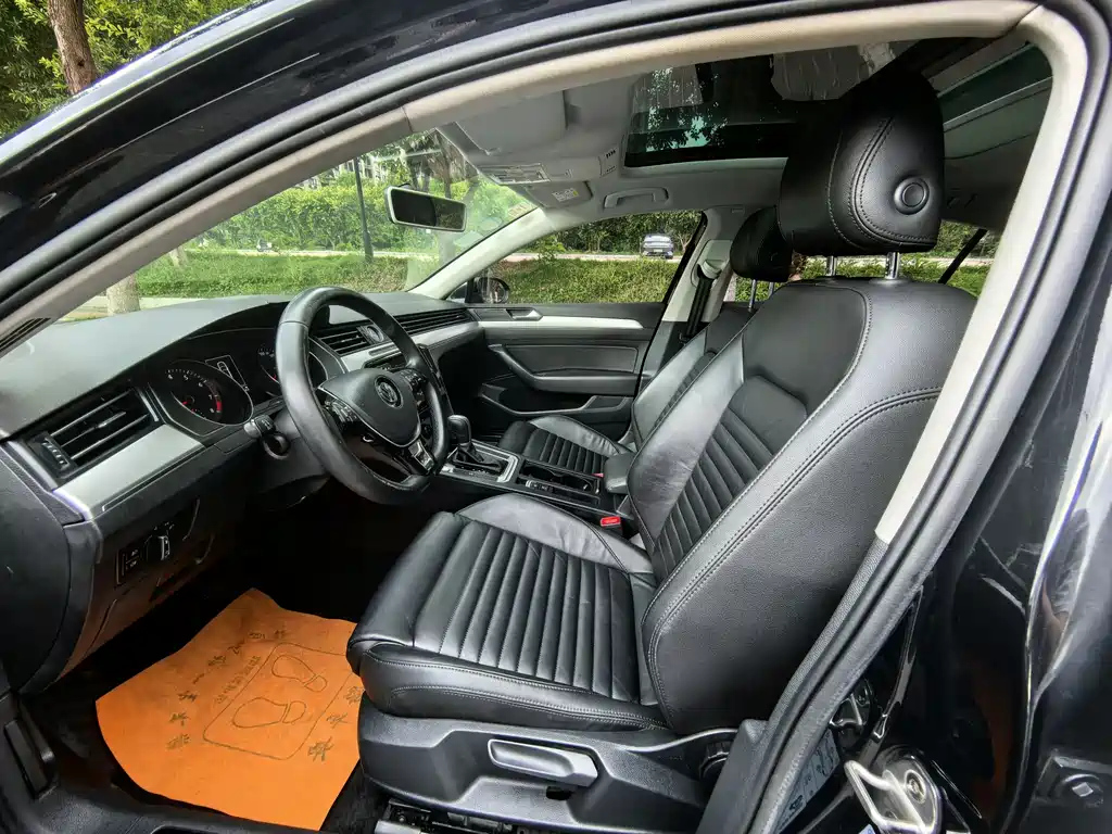 VOLKSWAGEN MAGOTAN 2019