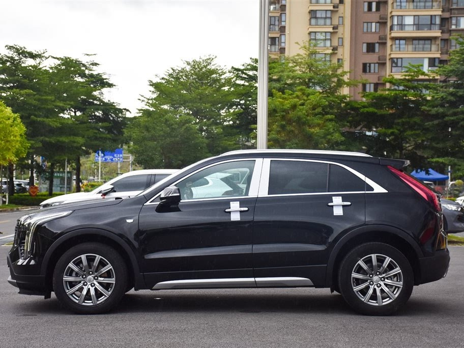 CADILLAC XT4 2021