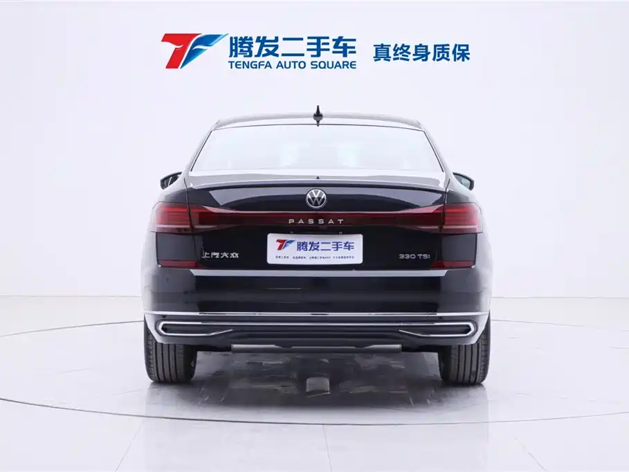 VOLKSWAGEN PASSAT 2024