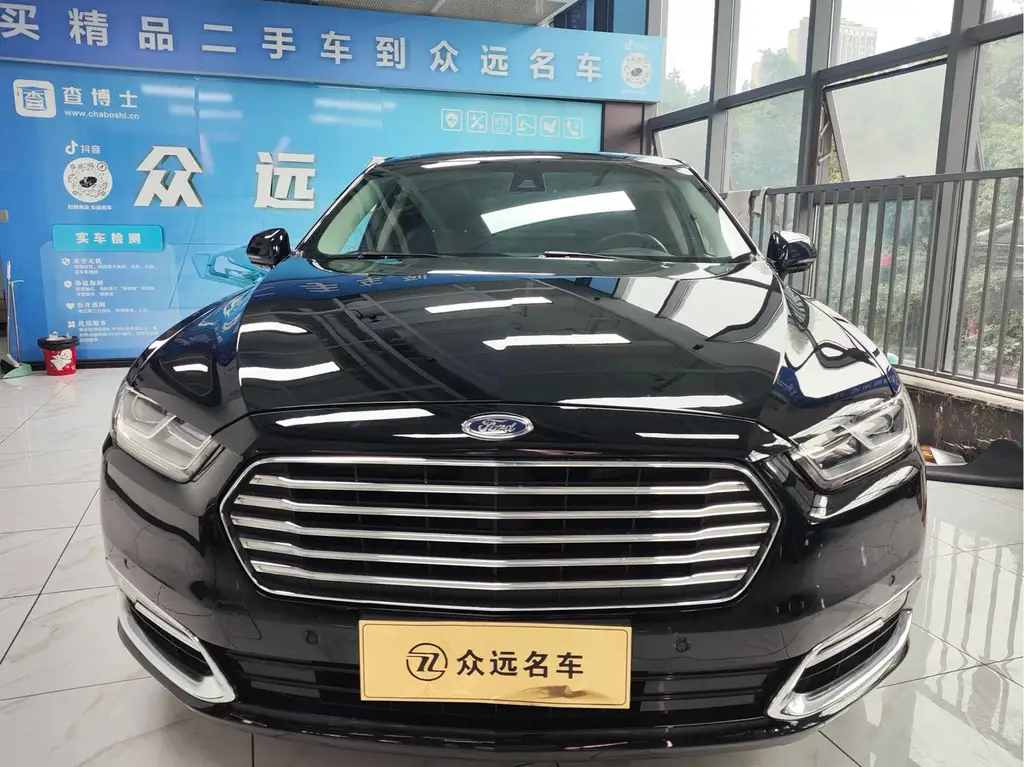 FORD TAURUS 2017