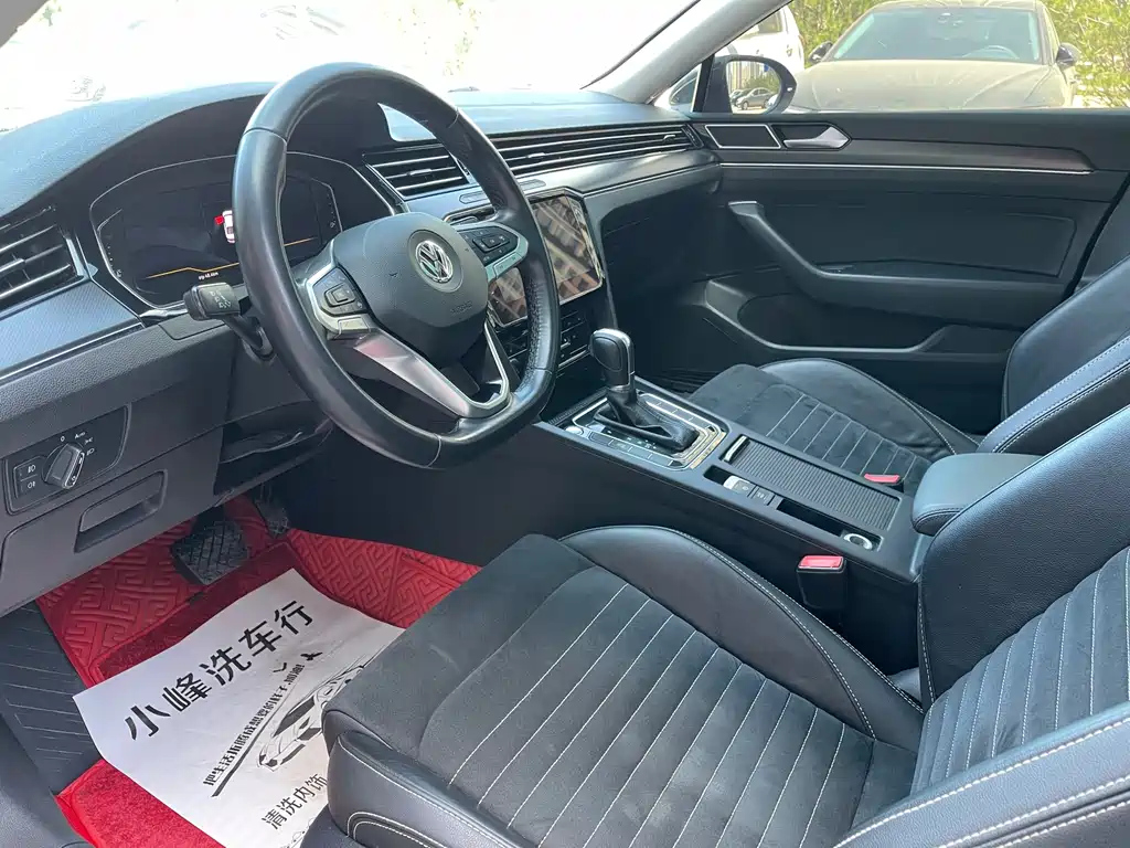 VOLKSWAGEN MAGOTAN 2020