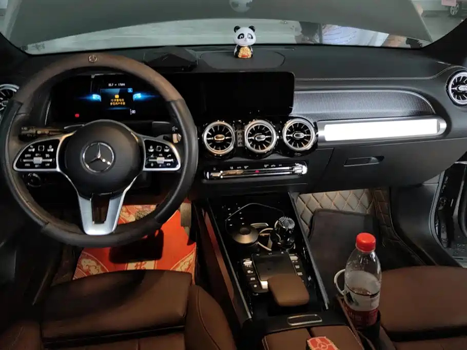 MERCEDES BENZ GLB 2021