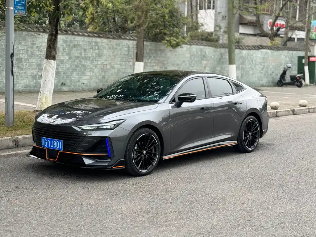 CHANGAN UNI-V