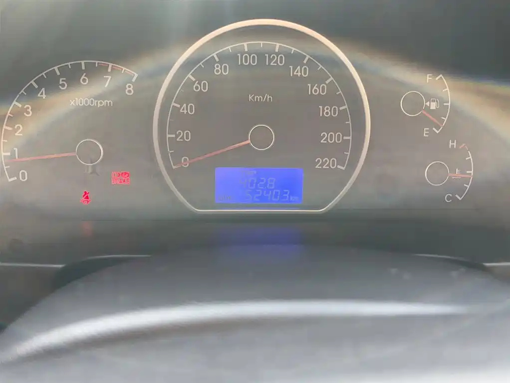 HYUNDAI CELESTA 2011