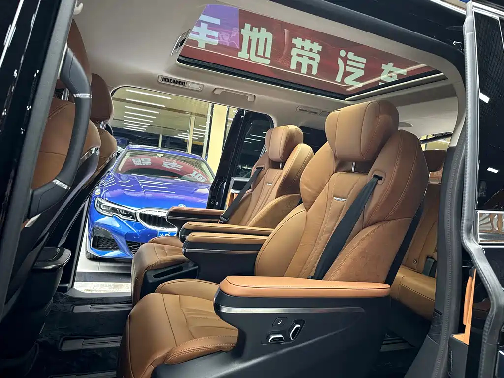 HONGQI HQ9 2023