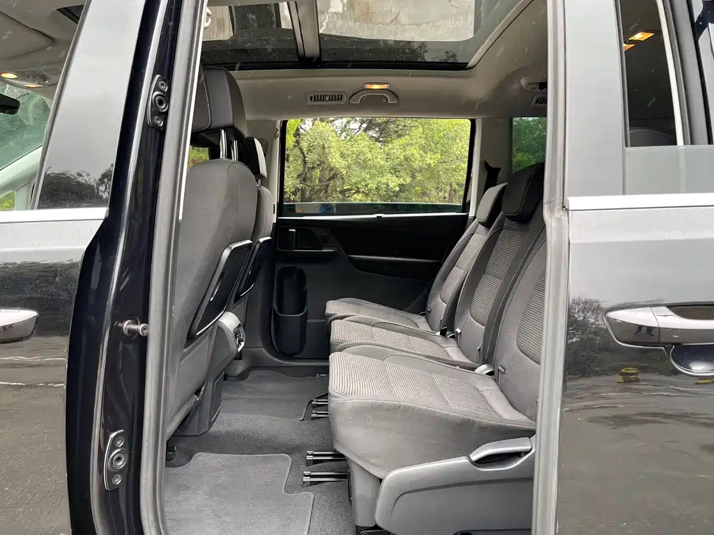 VOLKSWAGEN SHARAN 2016