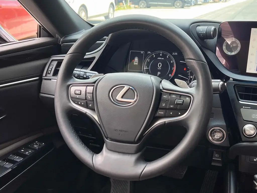 LEXUS ES 2022
