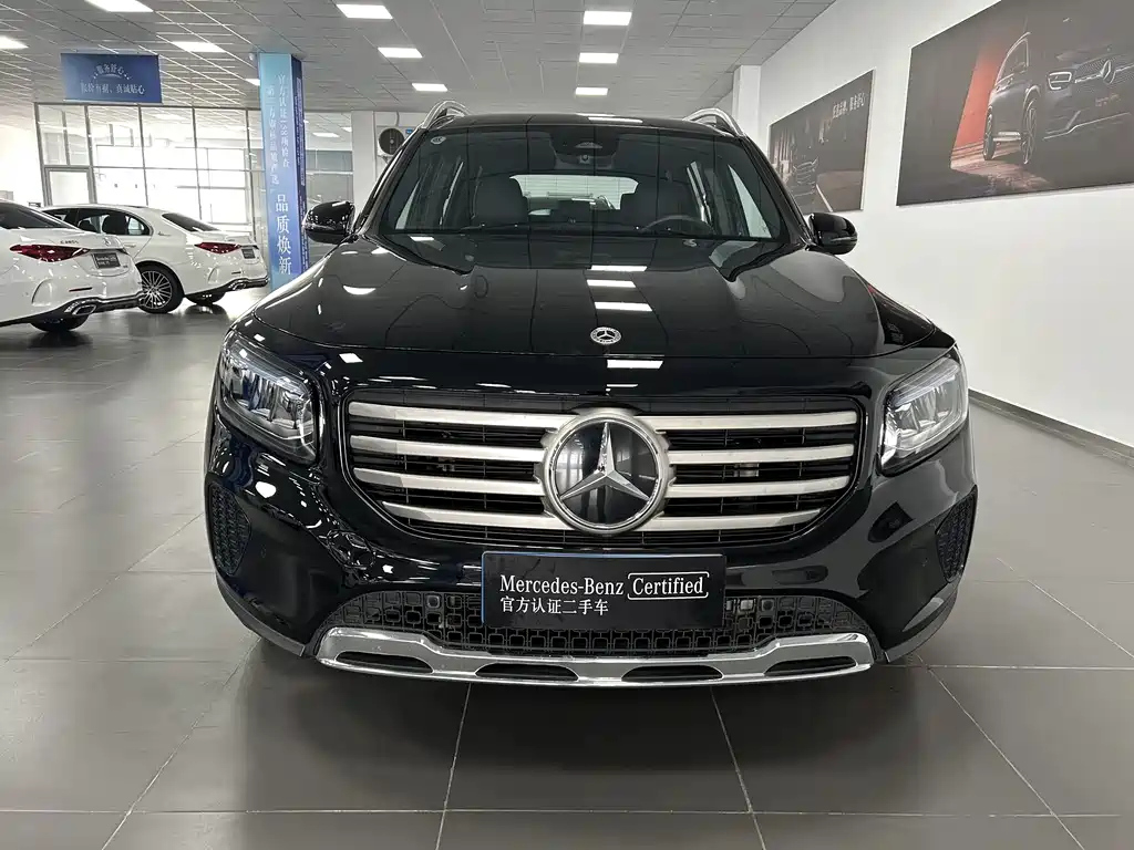 MERCEDES BENZ GLB 2024