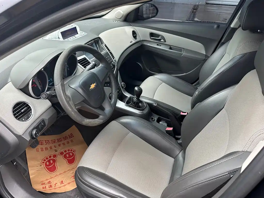 CHEVROLET CRUZE 2013