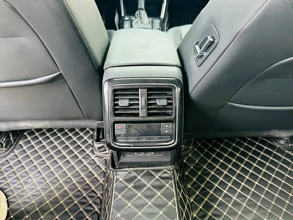 VOLKSWAGEN PASSAT 2019