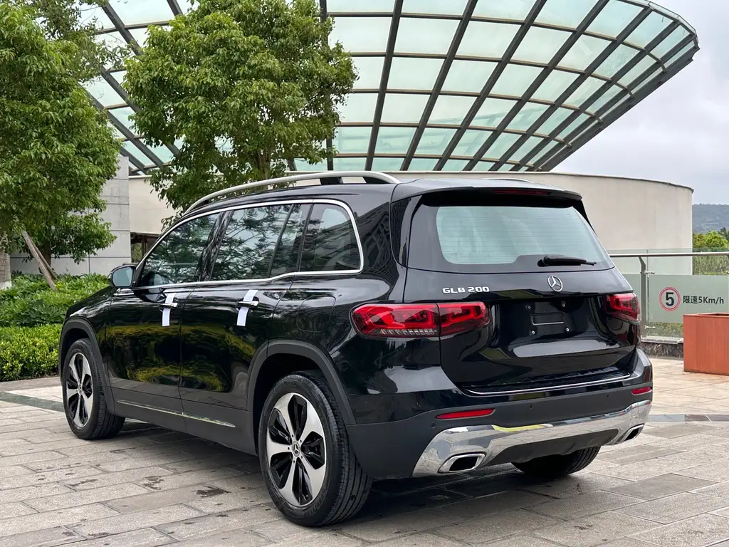 MERCEDES BENZ GLB 2021