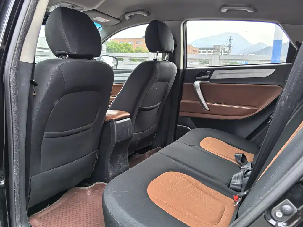 JAC REFINE S5 2013