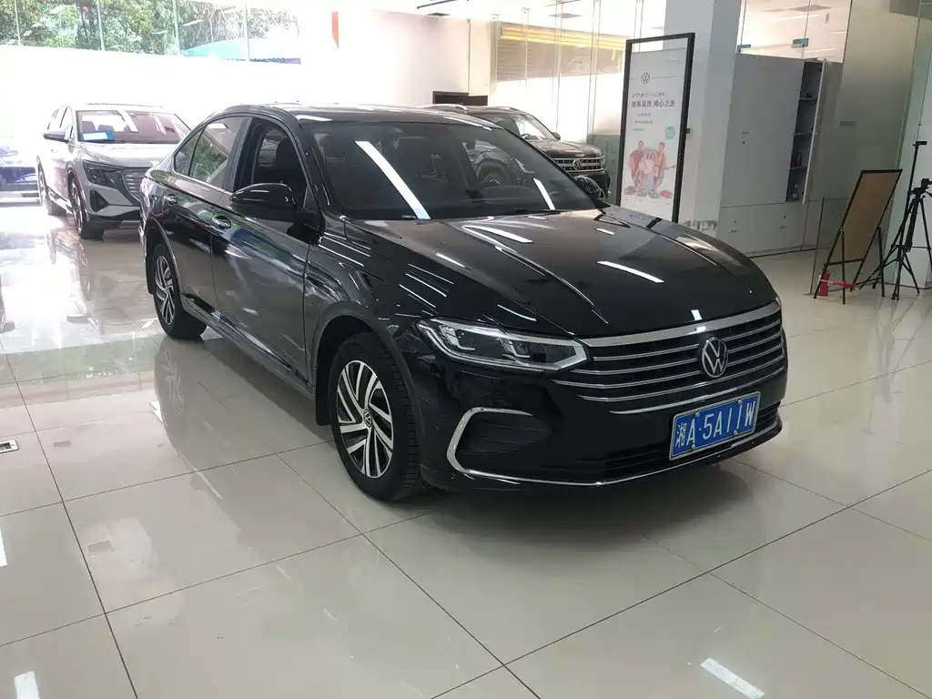 VOLKSWAGEN LAVIDA 2023