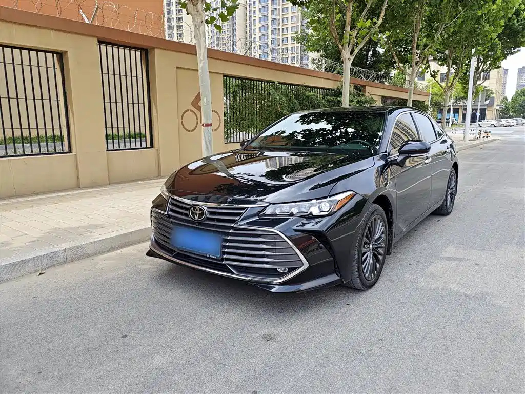 TOYOTA AVALON 2019