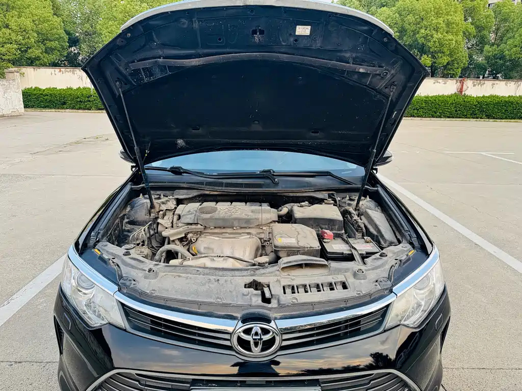 TOYOTA CAMRY 2015
