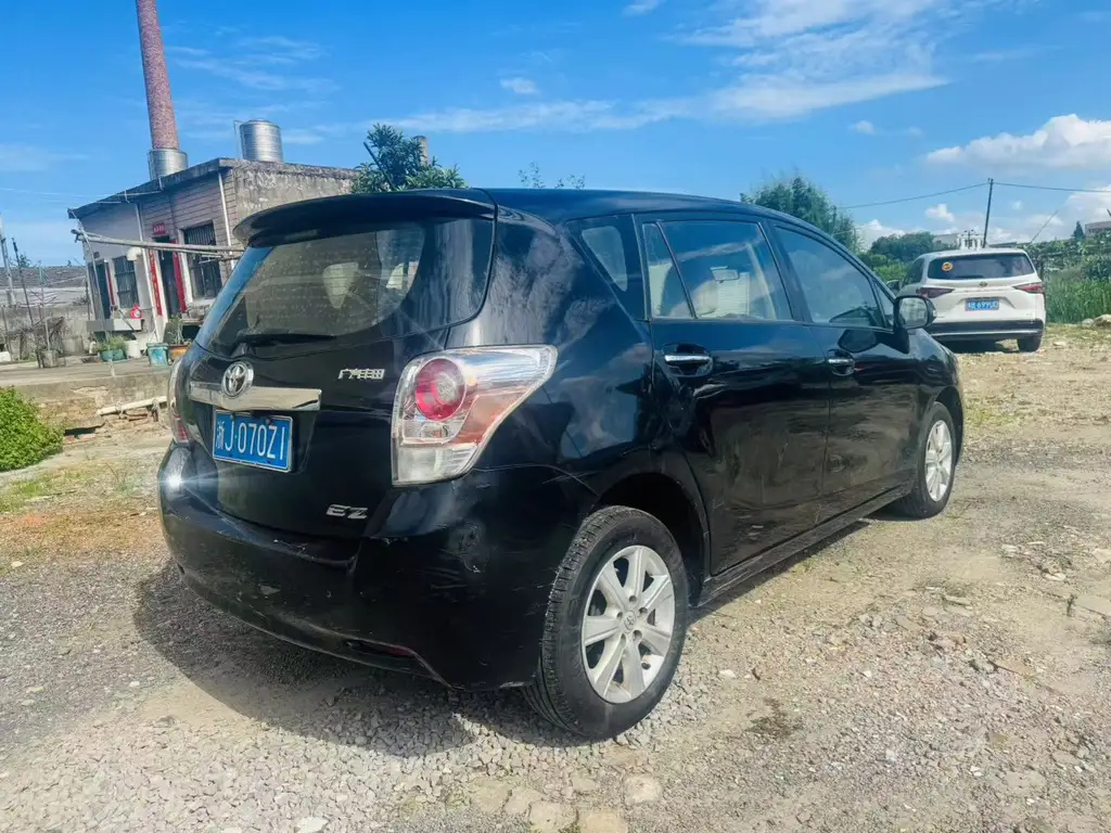TOYOTA ESCAPE 2014