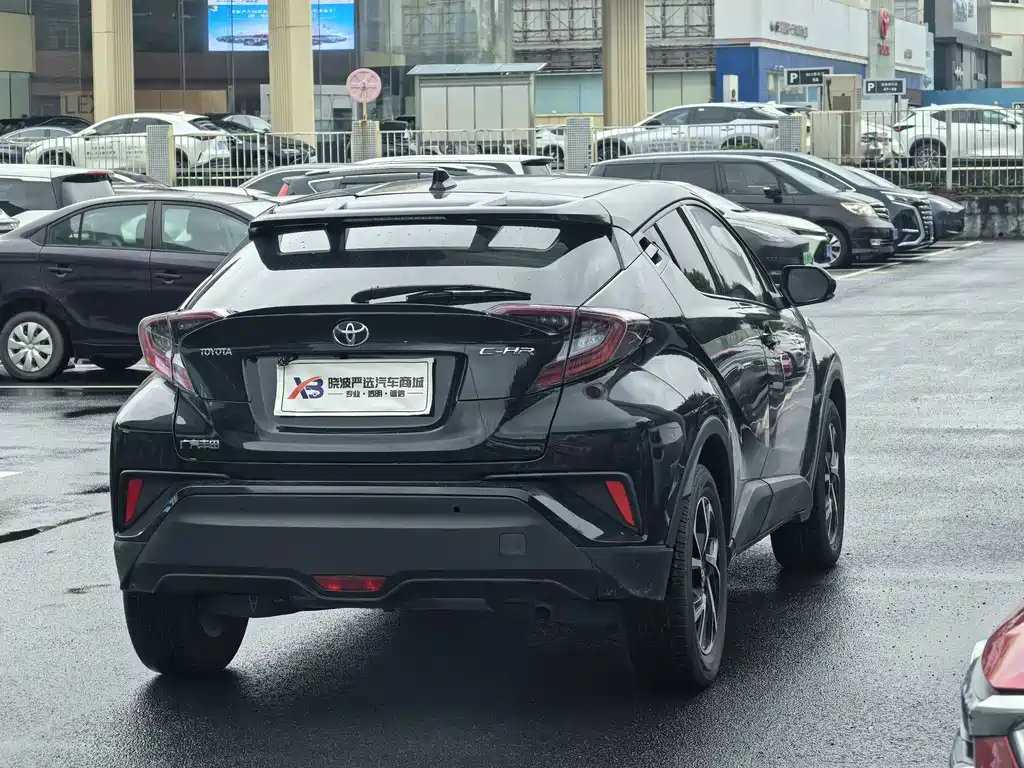 TOYOTA C-HR 2018