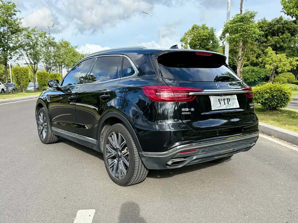 HONGQI HS5 2022