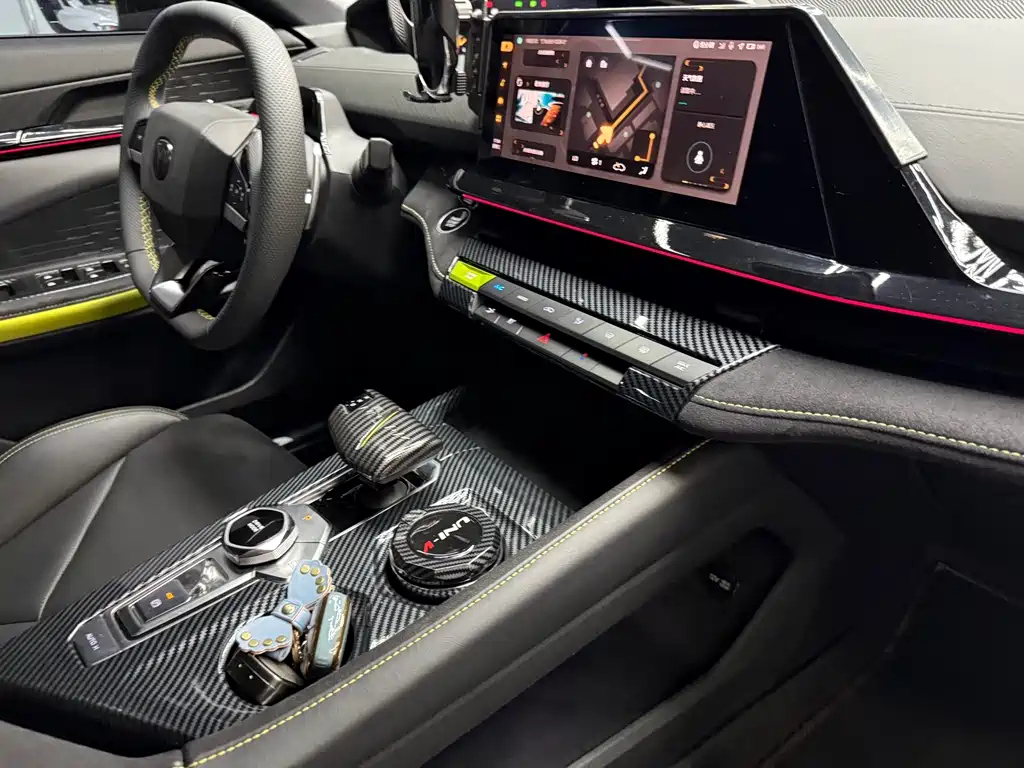 CHANGAN UNI-V 2024