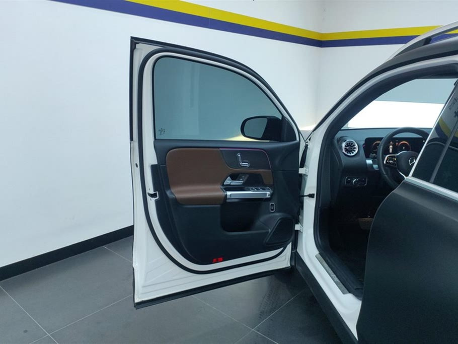 MERCEDES BENZ GLB 2022