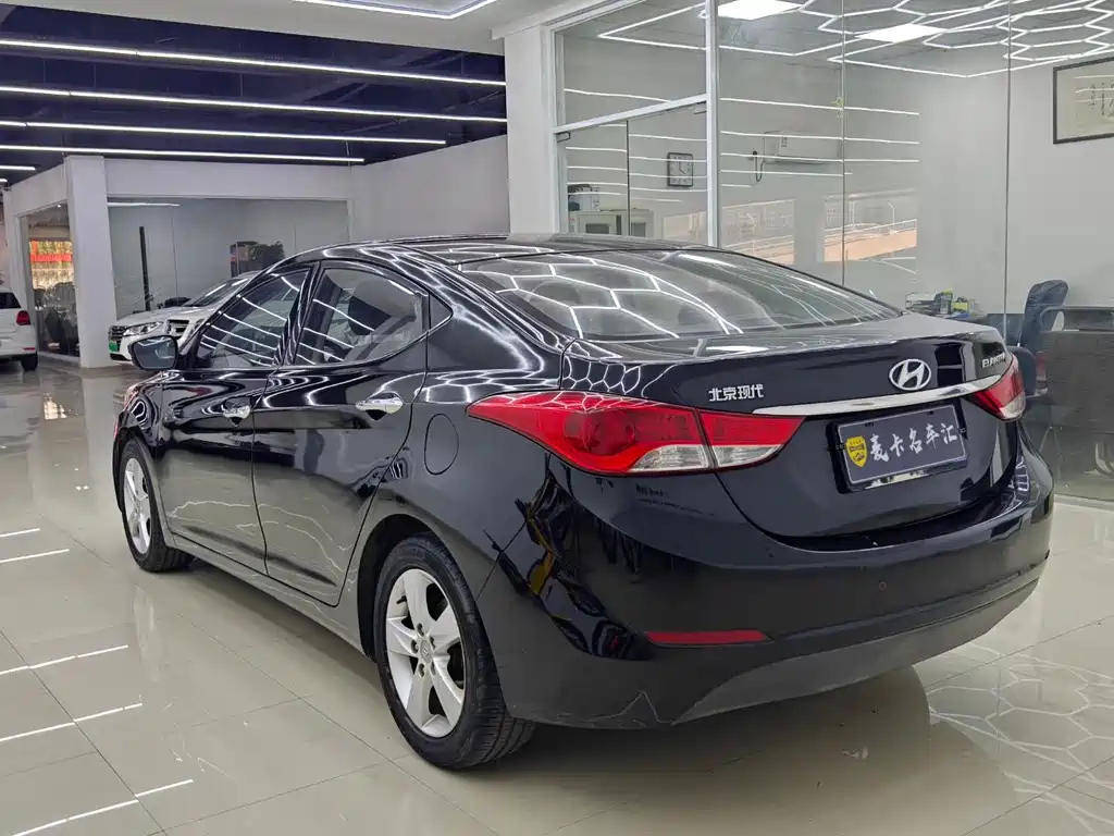 HYUNDAI ELANTRA 2013