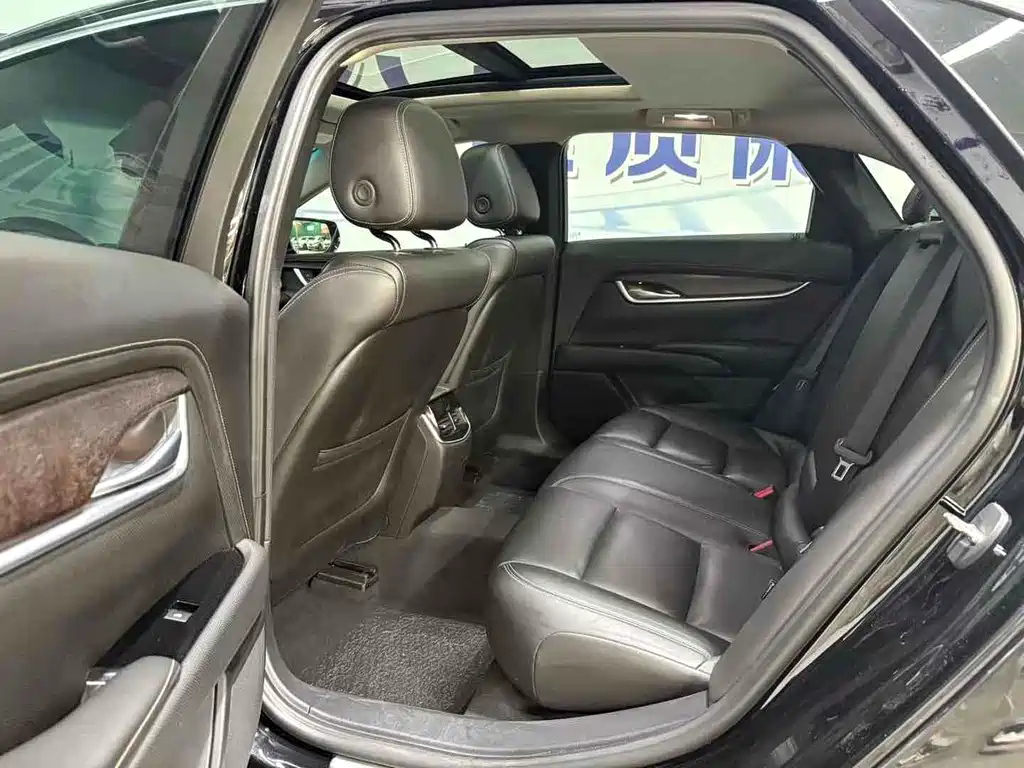 CADILLAC XTS 2018