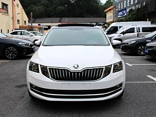 SKODA OCTAVIA  2019