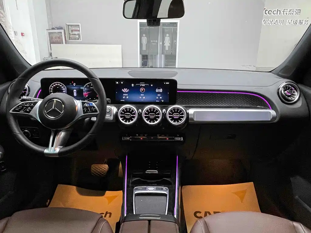 MERCEDES BENZ GLB 2024